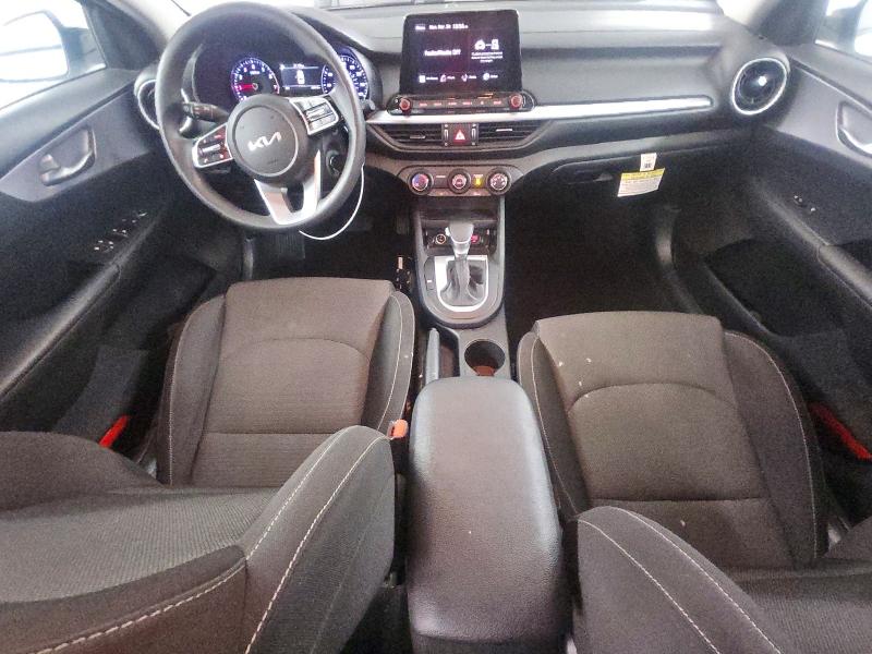 3KPF24AD8RE712015