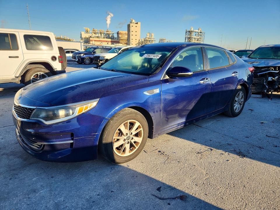 2018 KIA OPTIMA — VIN 5XXGT4L32JG184389