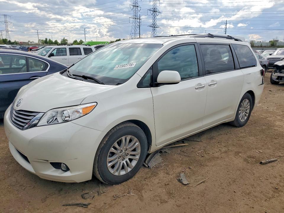 2017 TOYOTA SIENNA — VIN 5TDYZ3DC1HS816478