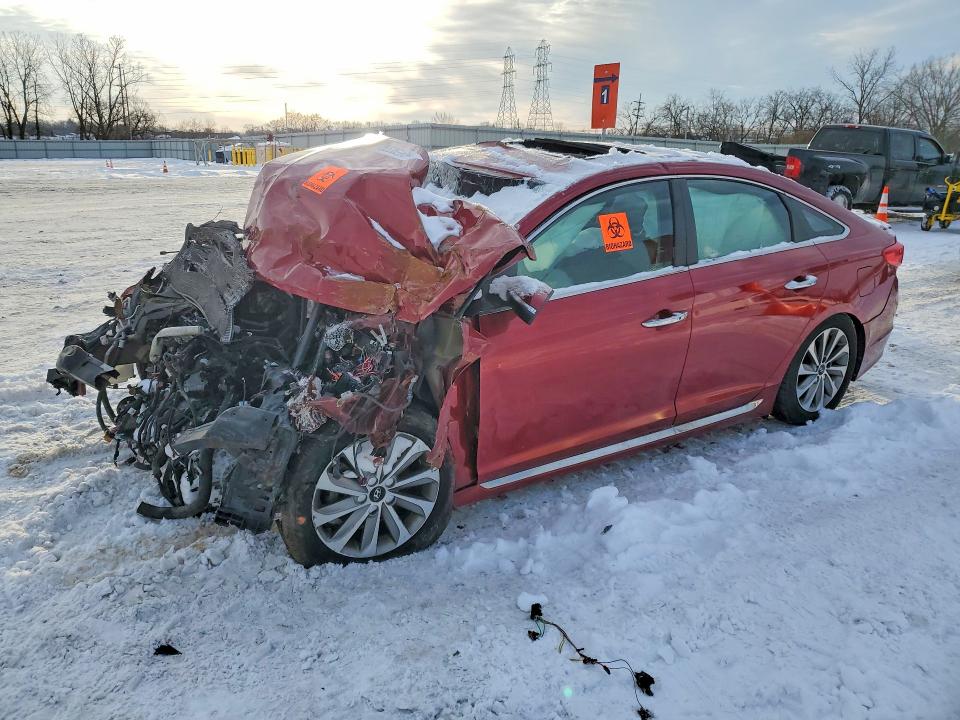 2015 HYUNDAI SONATA — VIN 5NPE34AF3FH068599