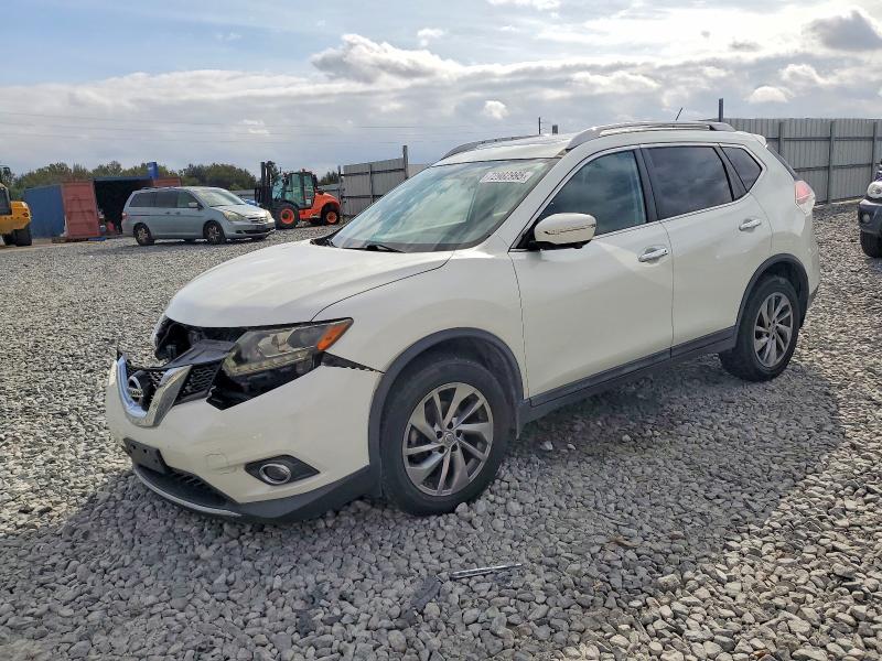 2015 NISSAN ROGUE S — VIN 5N1AT2MV1FC825447