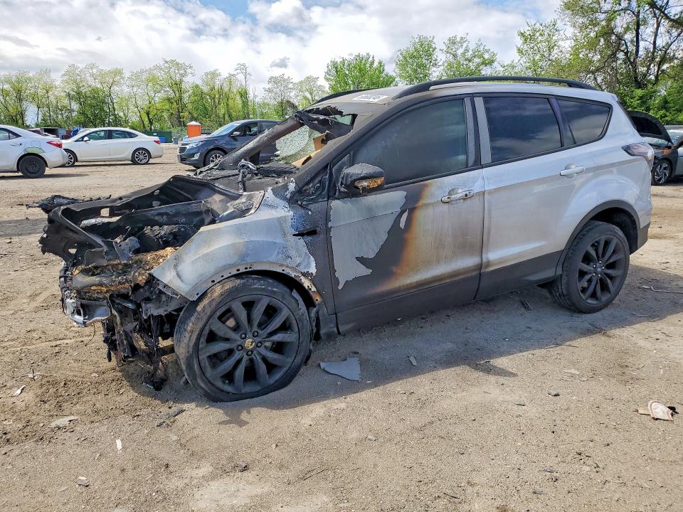 2017 FORD ESCAPE — VIN 1FMCU0JD4HUA08671