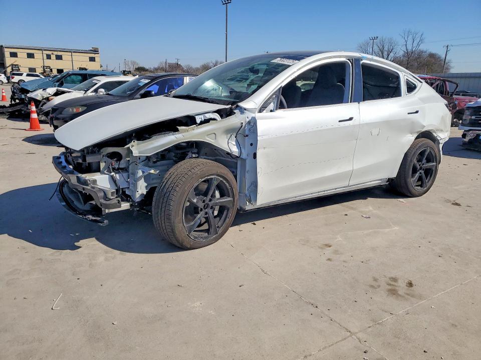 2026 TESLA MODEL Y — VIN 7SAYGDED4TF432097