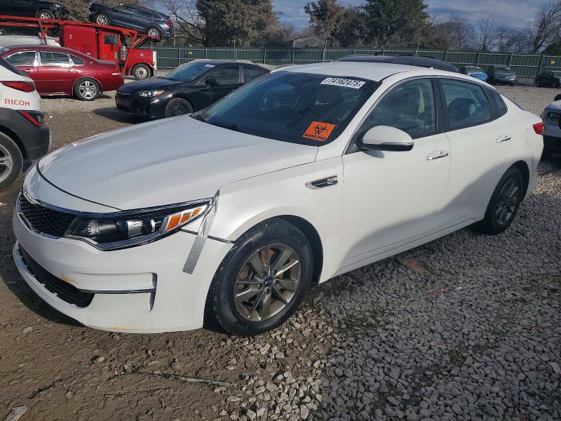 2017 KIA OPTIMA — VIN 5XXGT4L16HG127511