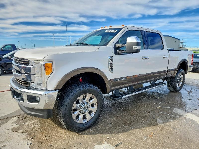 2017 FORD F350 — VIN 1FT8W3BT7HEF16008