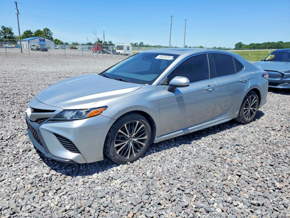 2018 TOYOTA CAMRY — VIN 4T1B11HK2JU625247