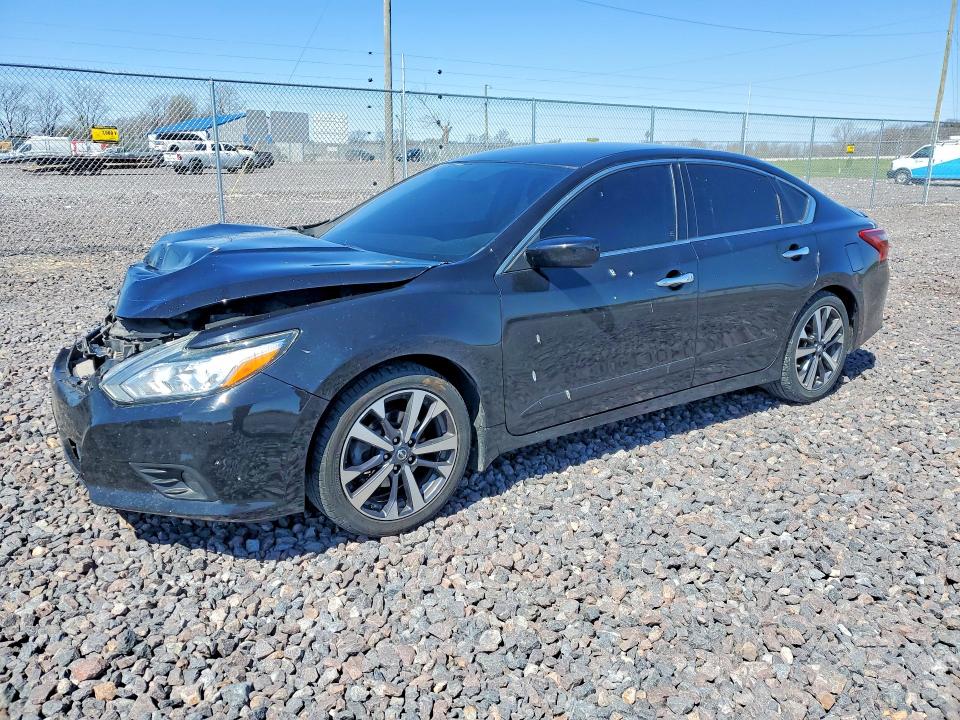 2017 NISSAN ALTIMA — VIN 1N4AL3APXHN303915