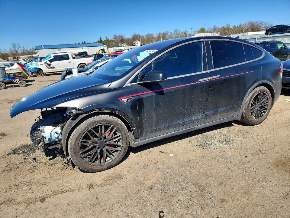 2016 TESLA MODEL X — VIN 5YJXCBE47GF023641
