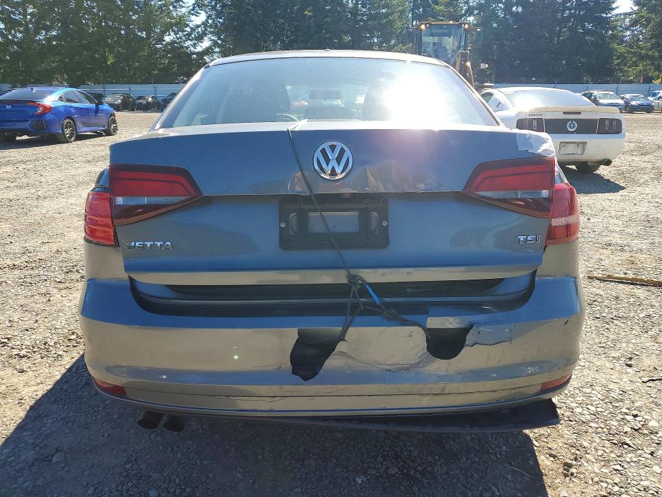 3VW2B7AJ4JM239016