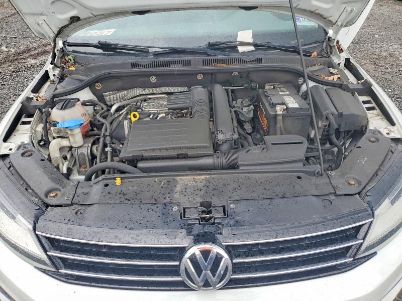 3VWDB7AJ1HM415801
