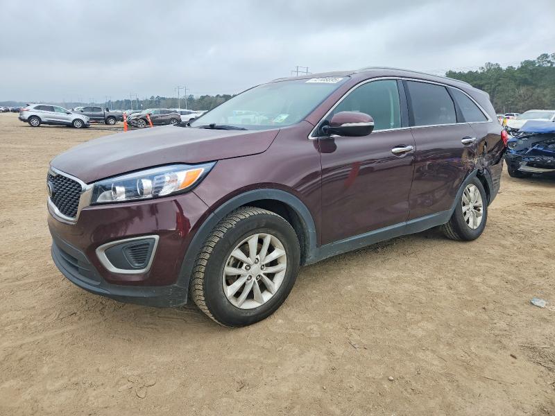 2016 KIA SORENTO LX — VIN 5XYPG4A33GG125640