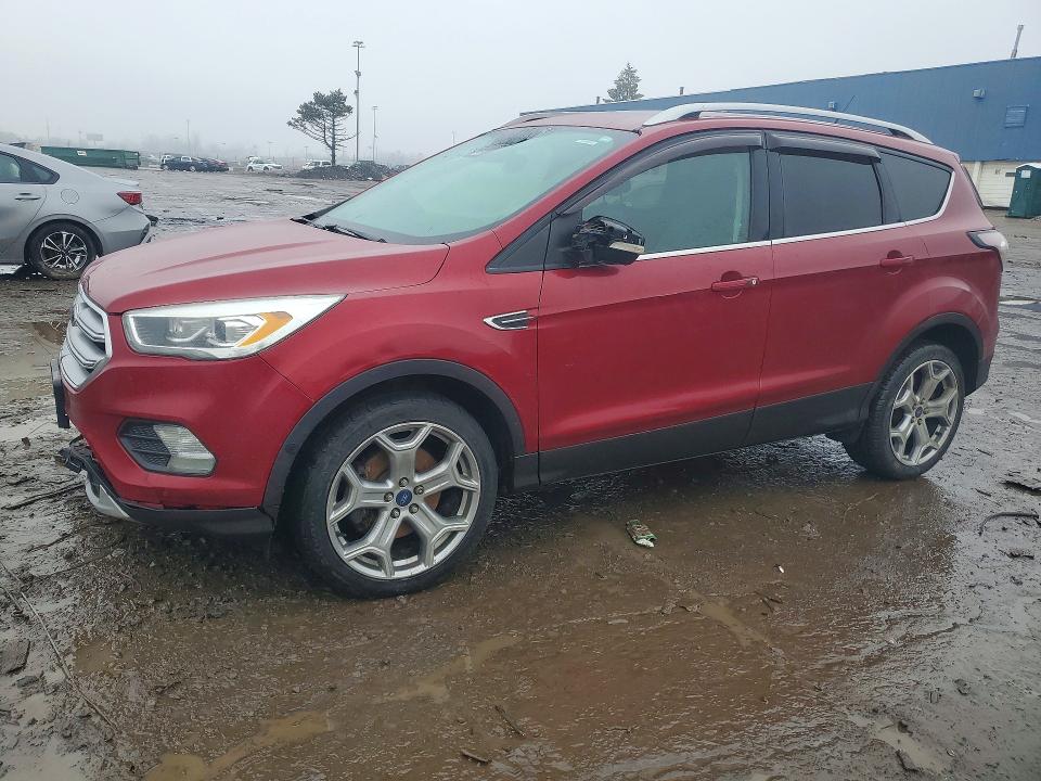 2017 FORD ESCAPE — VIN 1FMCU9J92HUA55584