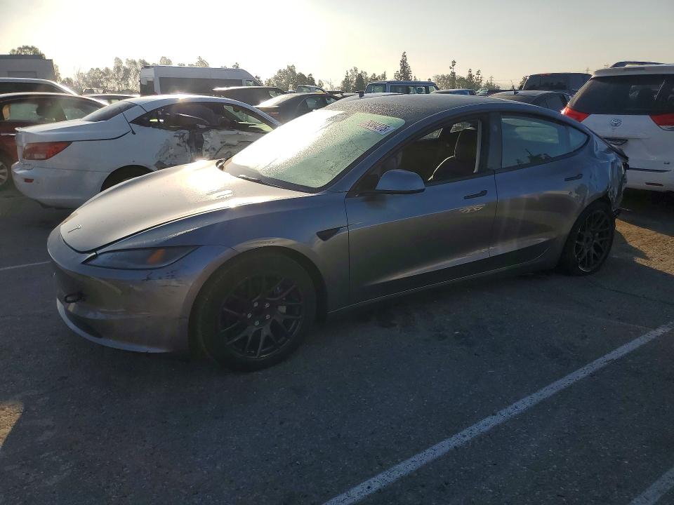 2025 TESLA MODEL 3 — VIN 5YJ3E1EA5SF874662