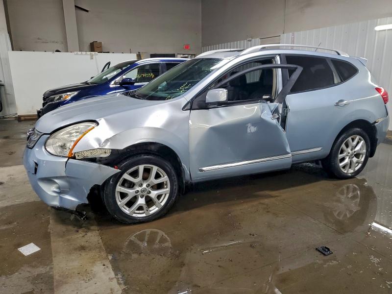2013 NISSAN ROGUE S — VIN JN8AS5MV1DW119510