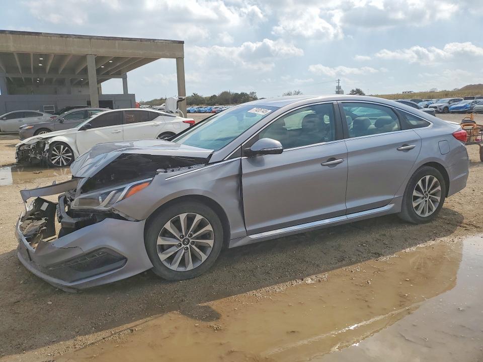 2016 HYUNDAI SONATA — VIN 5NPE34AF8GH352439