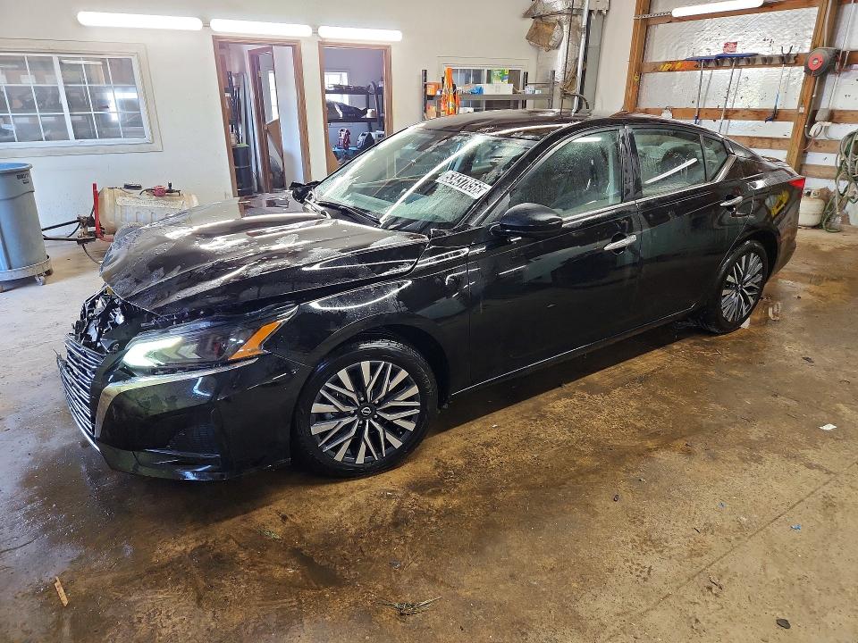 2025 NISSAN ALTIMA — VIN 1N4BL4DV5SN385645