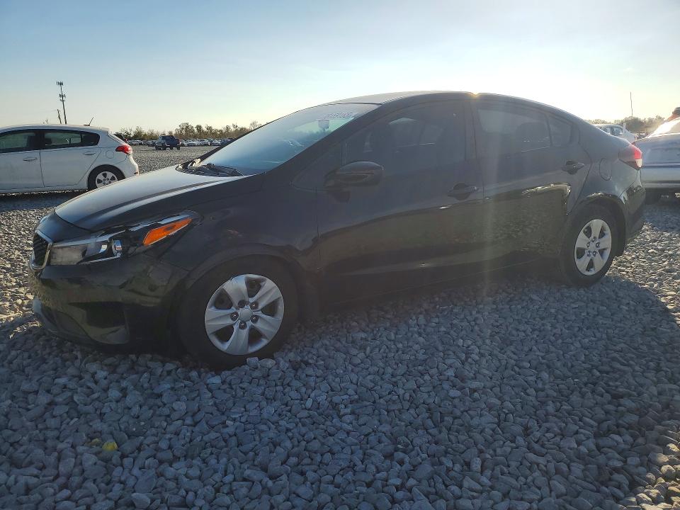 2017 KIA FORTE — VIN 3KPFK4A76HE086344
