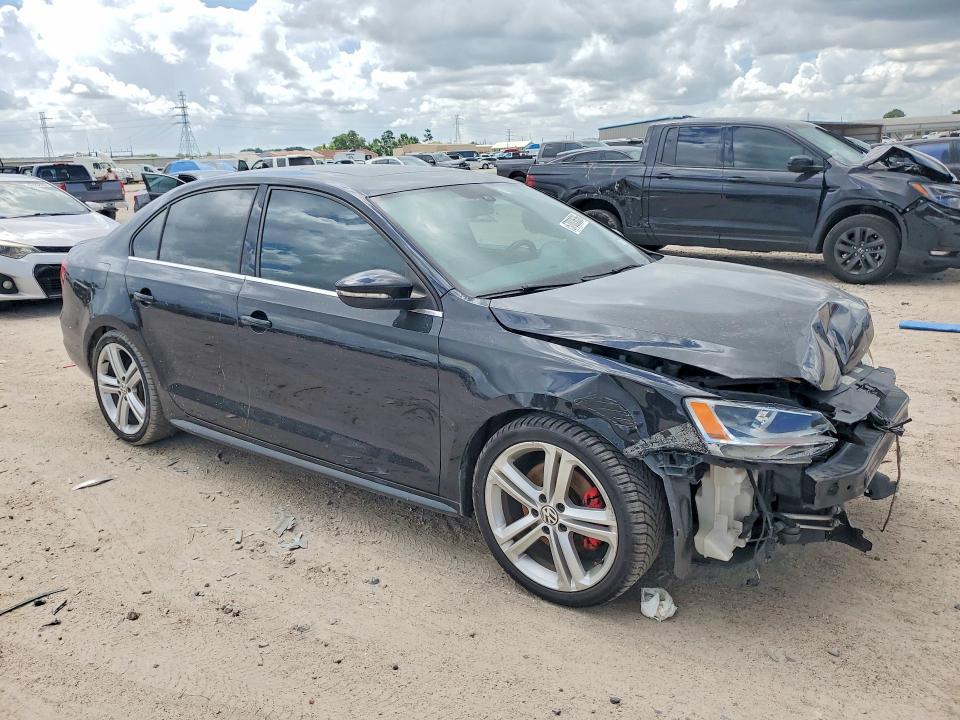 3VW4S7AJ4FM263946
