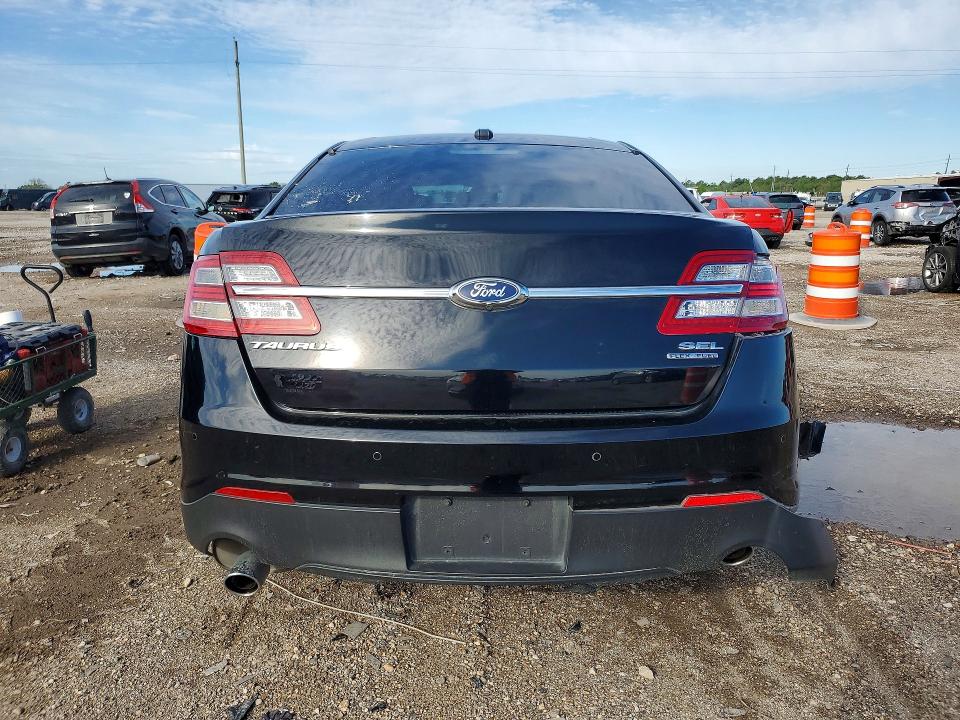 1FAHP2E87JG119932