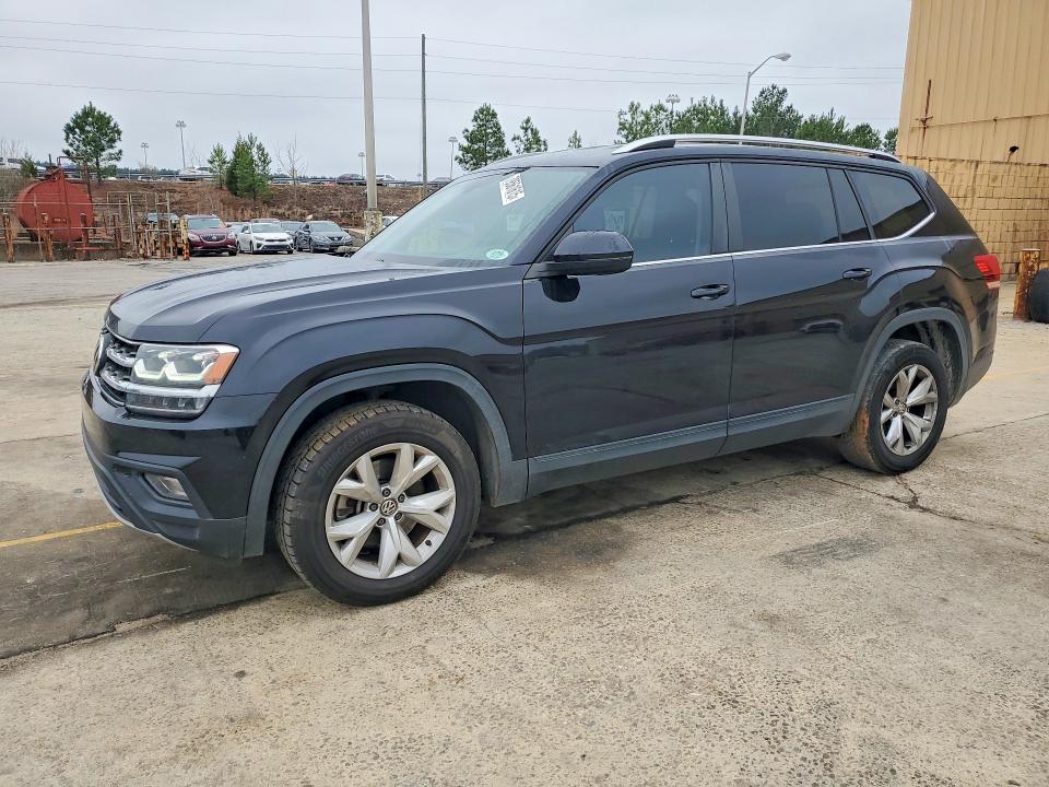 2018 VOLKSWAGEN ATLAS — VIN 1V2DR2CAXJC581223