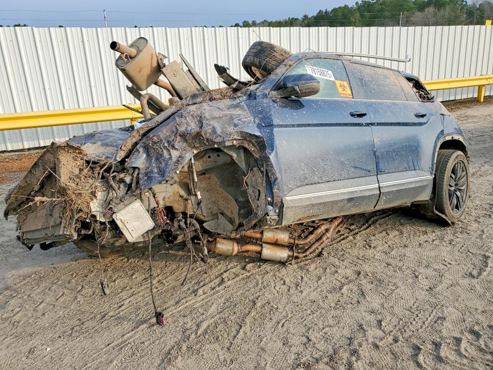 2018 VOLKSWAGEN ATLAS — VIN 1V2ER2CA3JC521157
