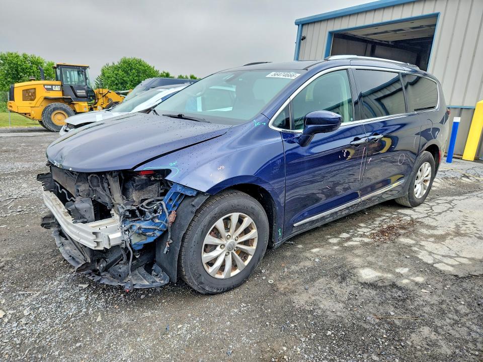 2C4RC1BG1KR561041