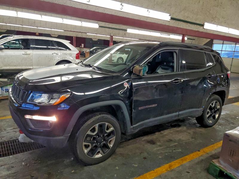 2018 JEEP COMPASS TR — VIN 3C4NJDDB3JT367047