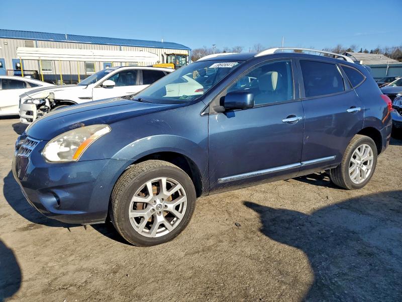 2013 NISSAN ROGUE S — VIN JN8AS5MV1DW142513