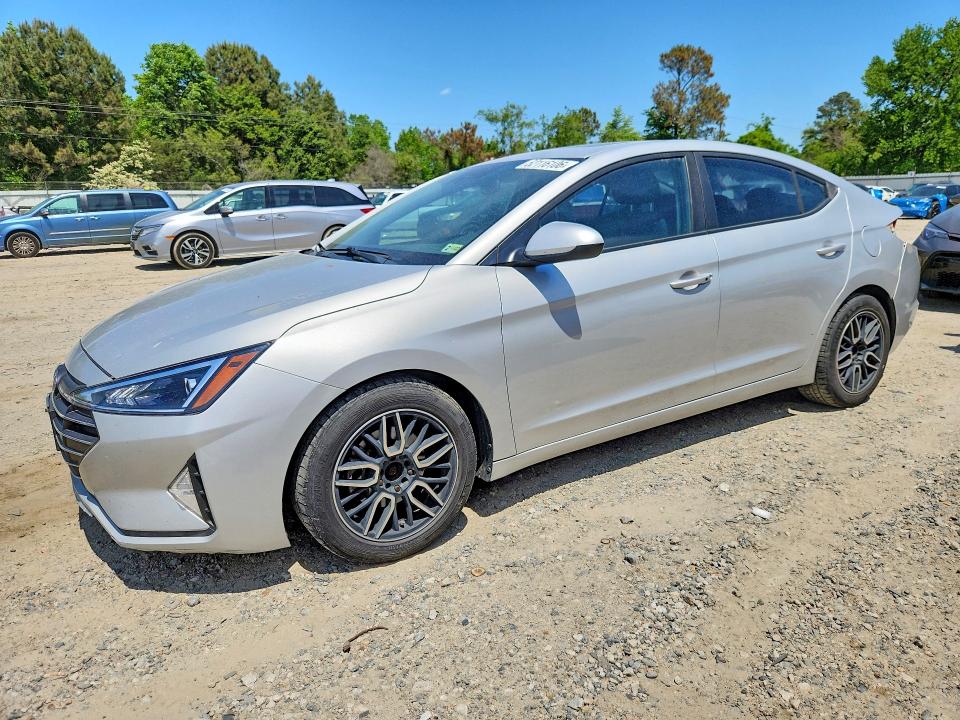 2019 HYUNDAI ELANTRA — VIN 5NPD84LF9KH454884