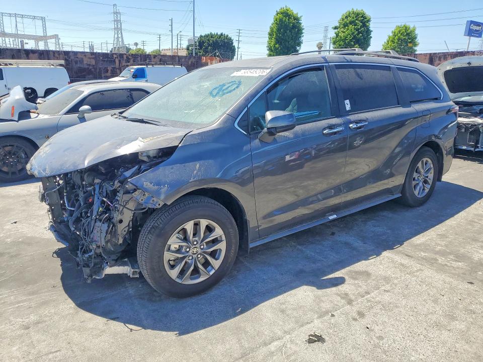 2025 TOYOTA SEINNA — VIN 5TDJRKEC4SS261334