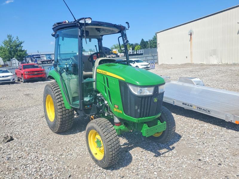 2016 JOHN DEERE 3033R — VIN LV3033RAFH240022