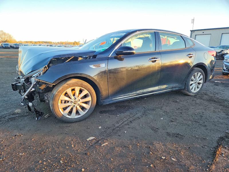2018 KIA OPTIMA — VIN 5XXGU4L37JG199385
