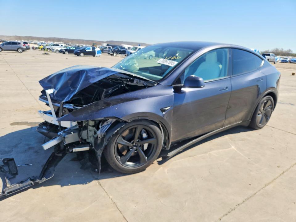 2026 TESLA MODEL Y — VIN 7SAYGDEE1TA489685