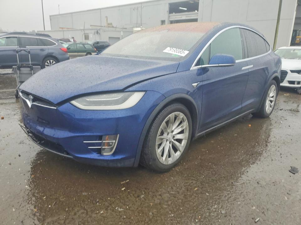 2018 TESLA MODEL X — VIN 5YJXCDE27JF139925