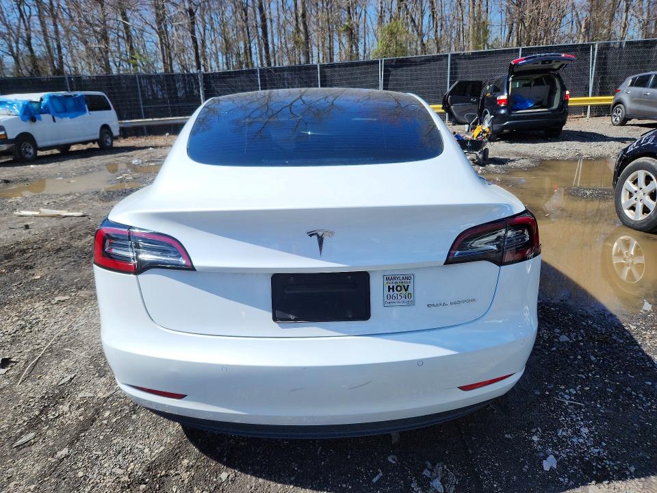5YJ3E1EB8MF060954