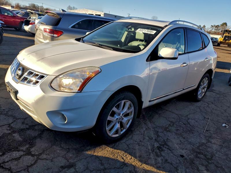 2011 NISSAN ROGUE S — VIN JN8AS5MV2BW265511