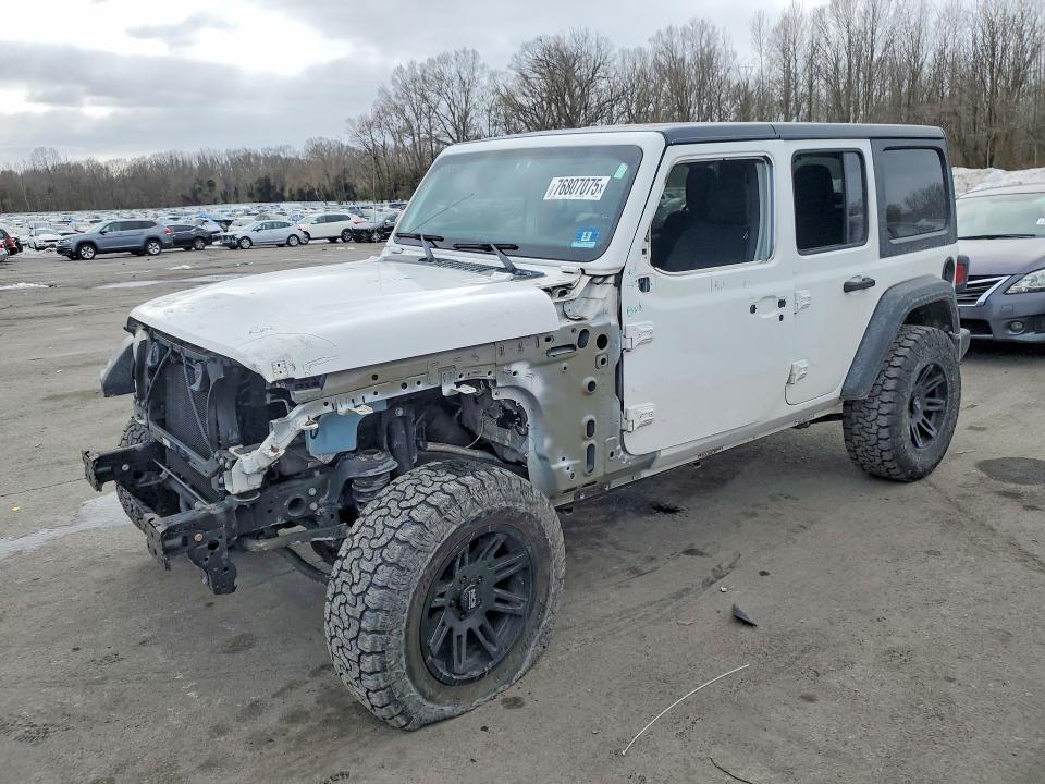 2018 JEEP WRANGLER UNLIMITED — VIN 1C4HJXDG4JW103355