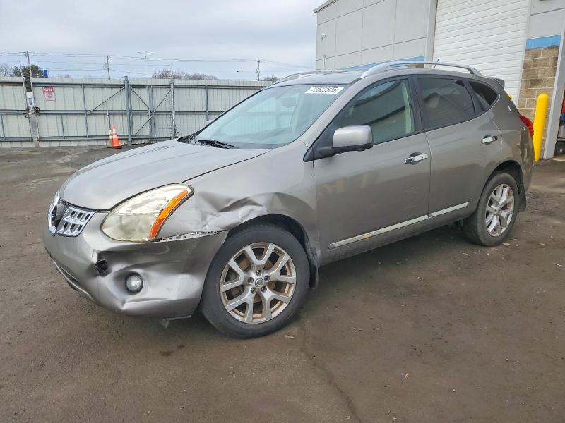 2013 NISSAN ROGUE S — VIN JN8AS5MTXDW007870