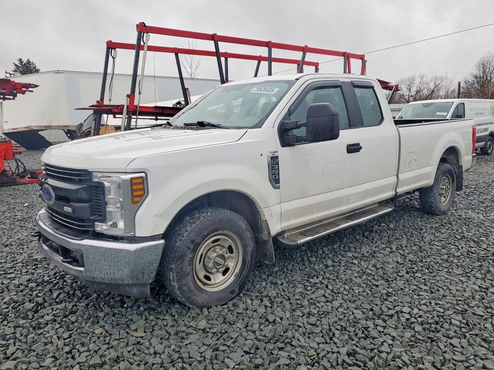 2019 FORD F350 — VIN 1FT8X3A62KED70178