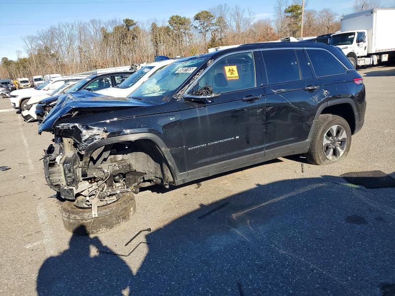 2024 JEEP GRAND CHEROKEE — VIN 1C4RJYB64RC125017