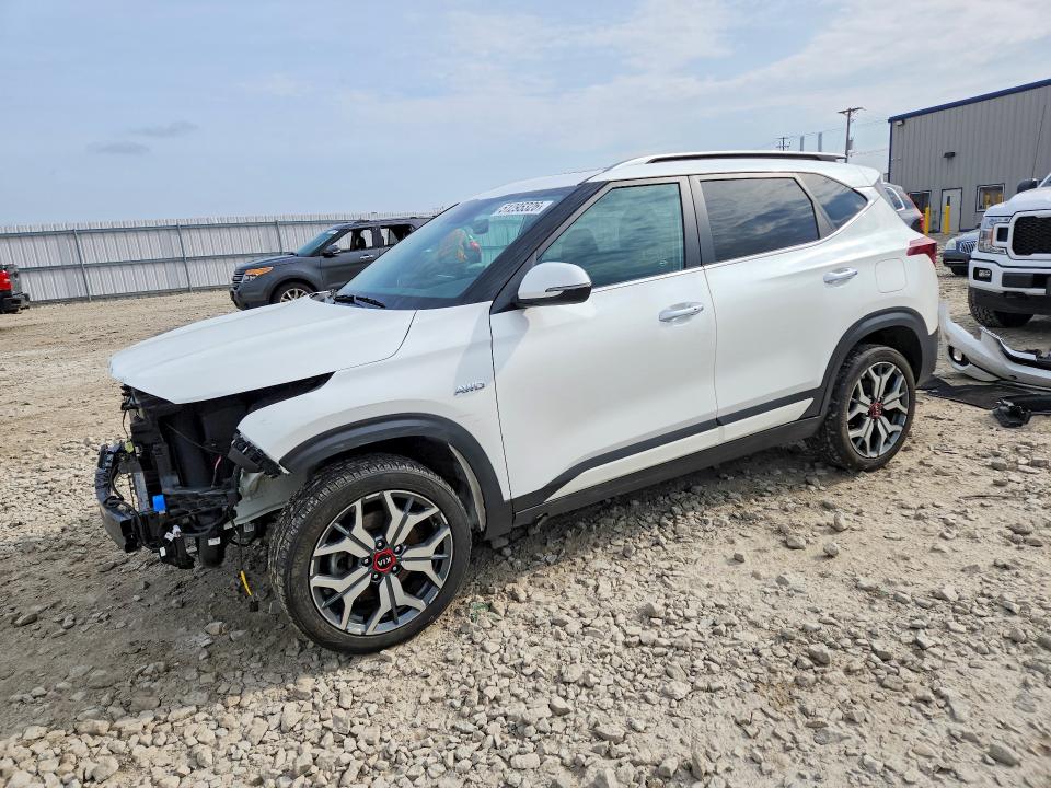 2021 KIA SELTOS — VIN KNDETCA29M7147638