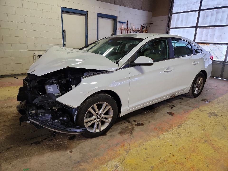 2016 HYUNDAI SONATA — VIN 5NPE24AF8GH277082
