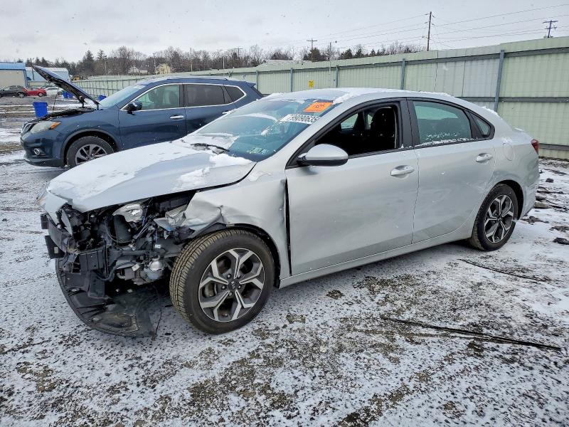 2021 KIA FORTE FE — VIN 3KPF24AD5ME337239