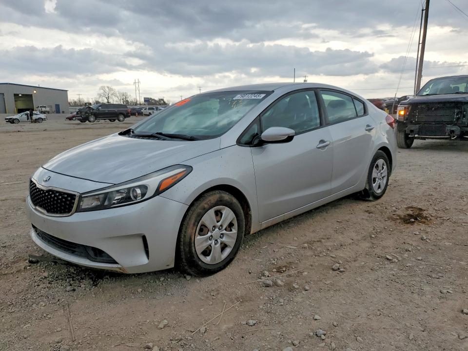 2018 KIA FORTE — VIN 3KPFL4A77JE202170
