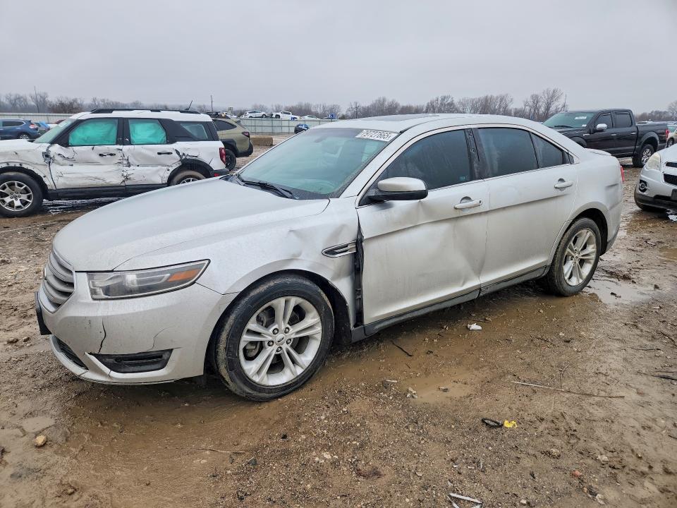 2015 FORD TAURUS — VIN 1FAHP2E85FG100531