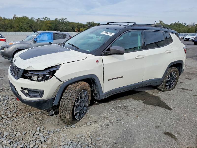2019 JEEP COMPASS TR — VIN 3C4NJDDB5KT627885