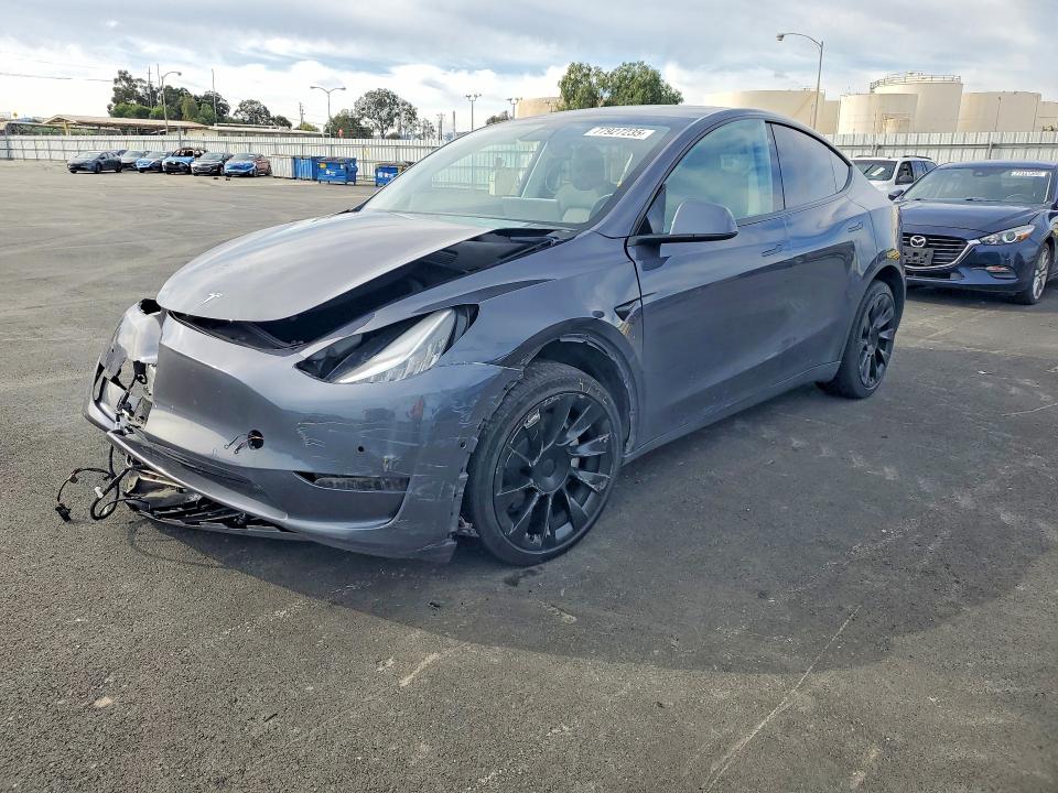 2020 TESLA MODEL Y — VIN 5YJYGDEF2LF002471