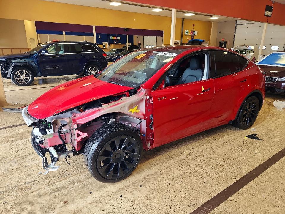 2023 TESLA MODEL Y — VIN 7SAYGDEE0PF872204