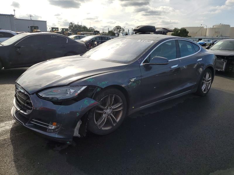 2016 TESLA MODEL S — VIN 5YJSA1E14GF125981