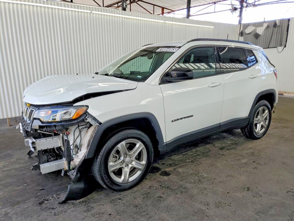 2024 JEEP COMPASS — VIN 3C4NJDBNXRT604948